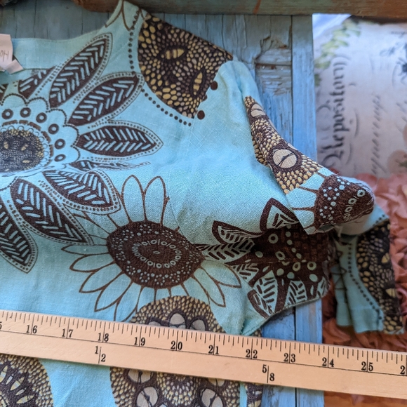 Hot Cotton by Marc Ware linen top - Picture 10 of 10